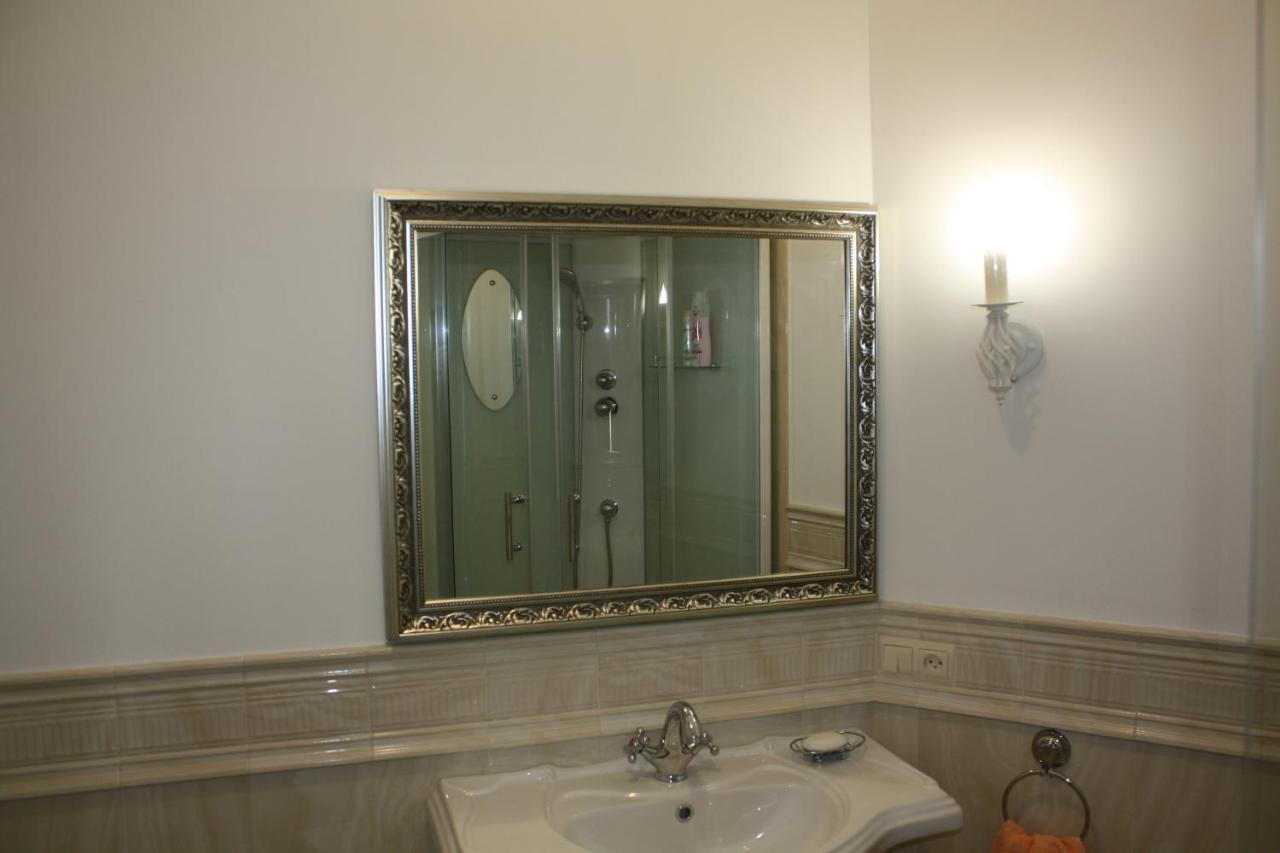 Apartment in the city center Gomel Bagian luar foto